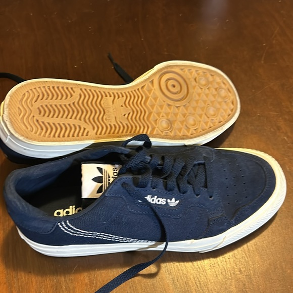 ADIDAS Sneakers - Picture 2 of 3